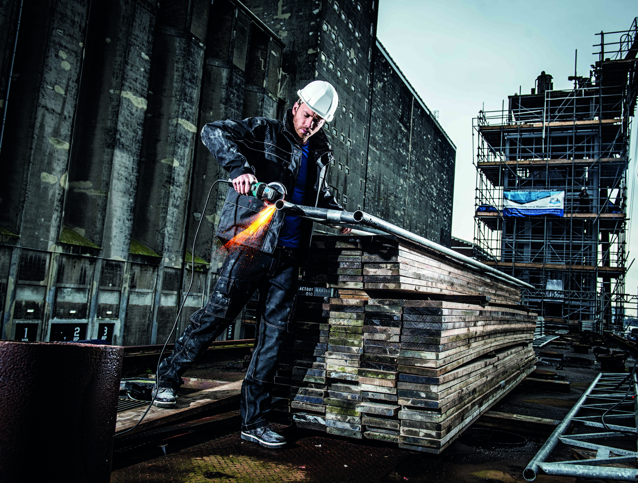 Verkoop Wijnands bedrijfskleding Limburg, Eygelshoven, Zuid-Limburg, professionele reiniging, reinigen, reparatie, bedrijfskleding leasen, full service lease, verkoop bedrijfskleding, veiligheidsschoenen, PBM, vast maandbedrag
